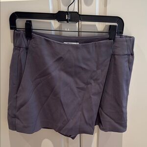 Babaton Gray Skorts, size 12 . Front pockets  great to dress up